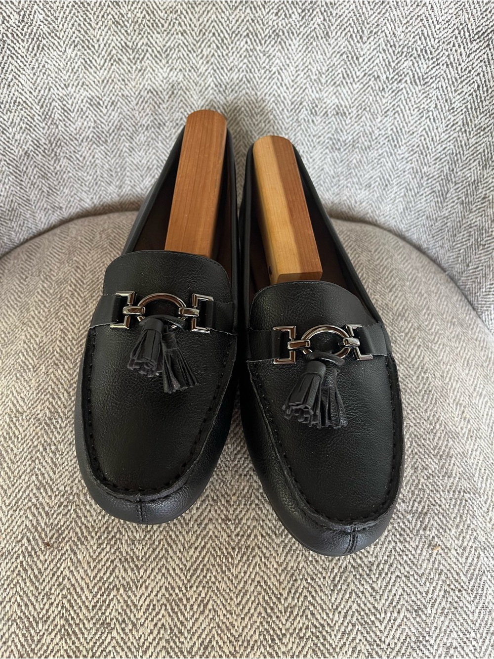 Aerosoles Deanna Black Tassel Loafers Women’s Size 7.5W Wide - Picture 1 of 5